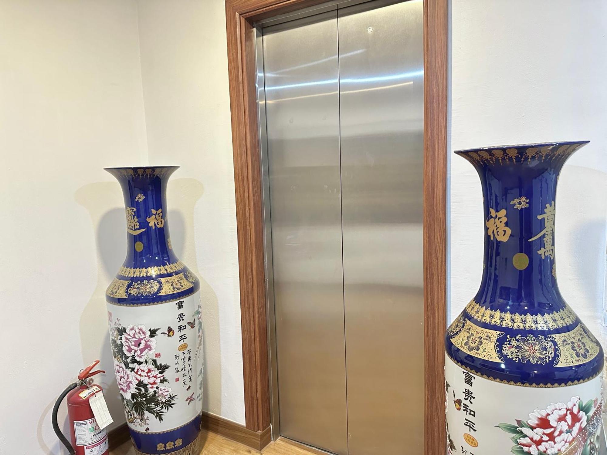 OYO 432 Longzhu Guesthouse Bangkok Ngoại thất bức ảnh