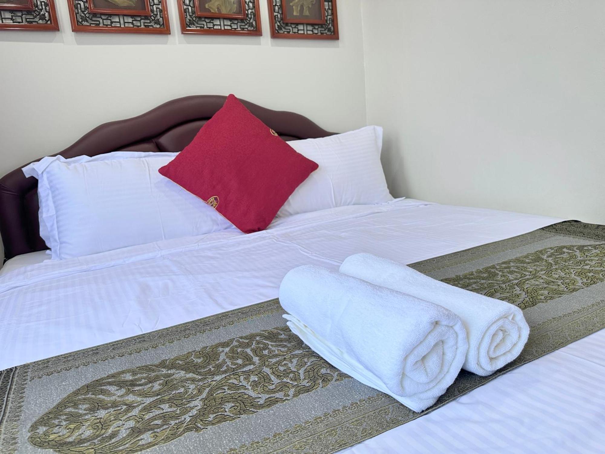 OYO 432 Longzhu Guesthouse Bangkok Ngoại thất bức ảnh