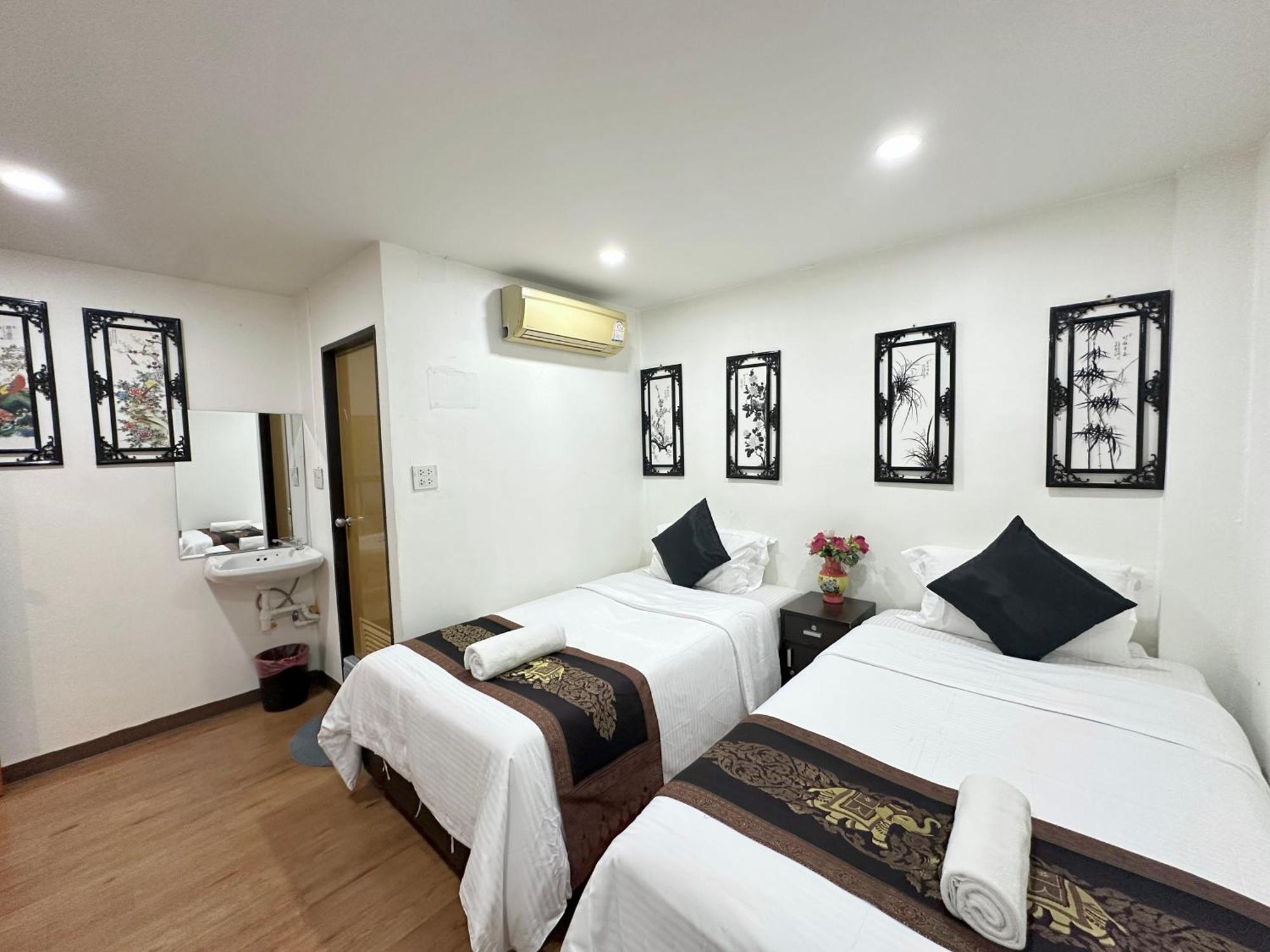 OYO 432 Longzhu Guesthouse Bangkok Ngoại thất bức ảnh