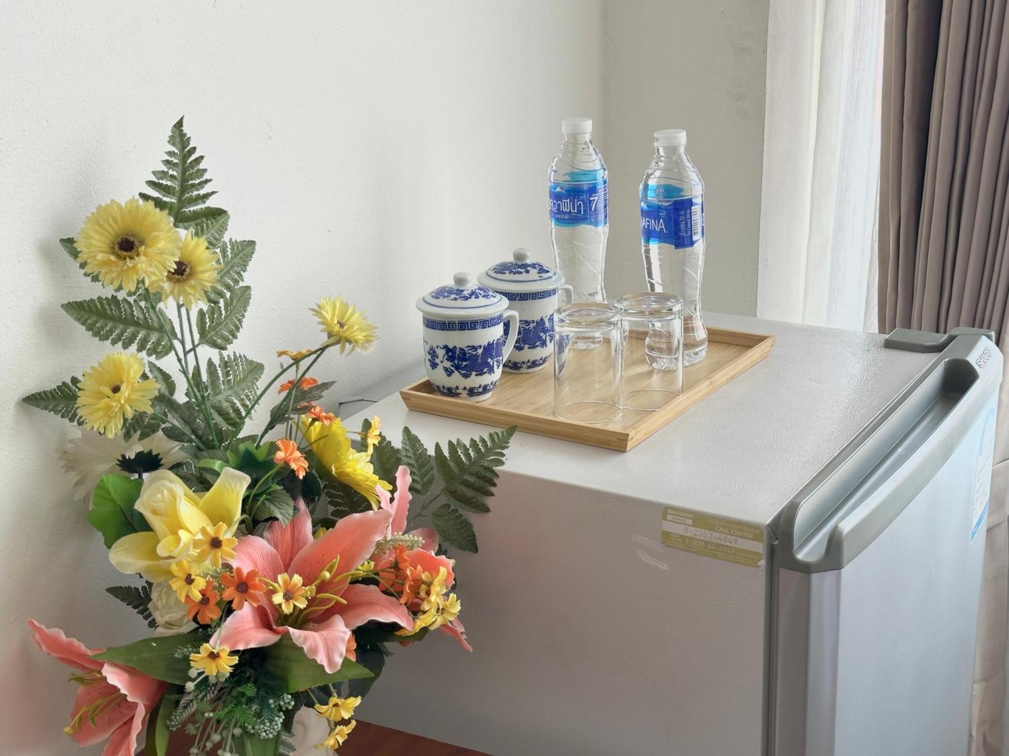 OYO 432 Longzhu Guesthouse Bangkok Ngoại thất bức ảnh