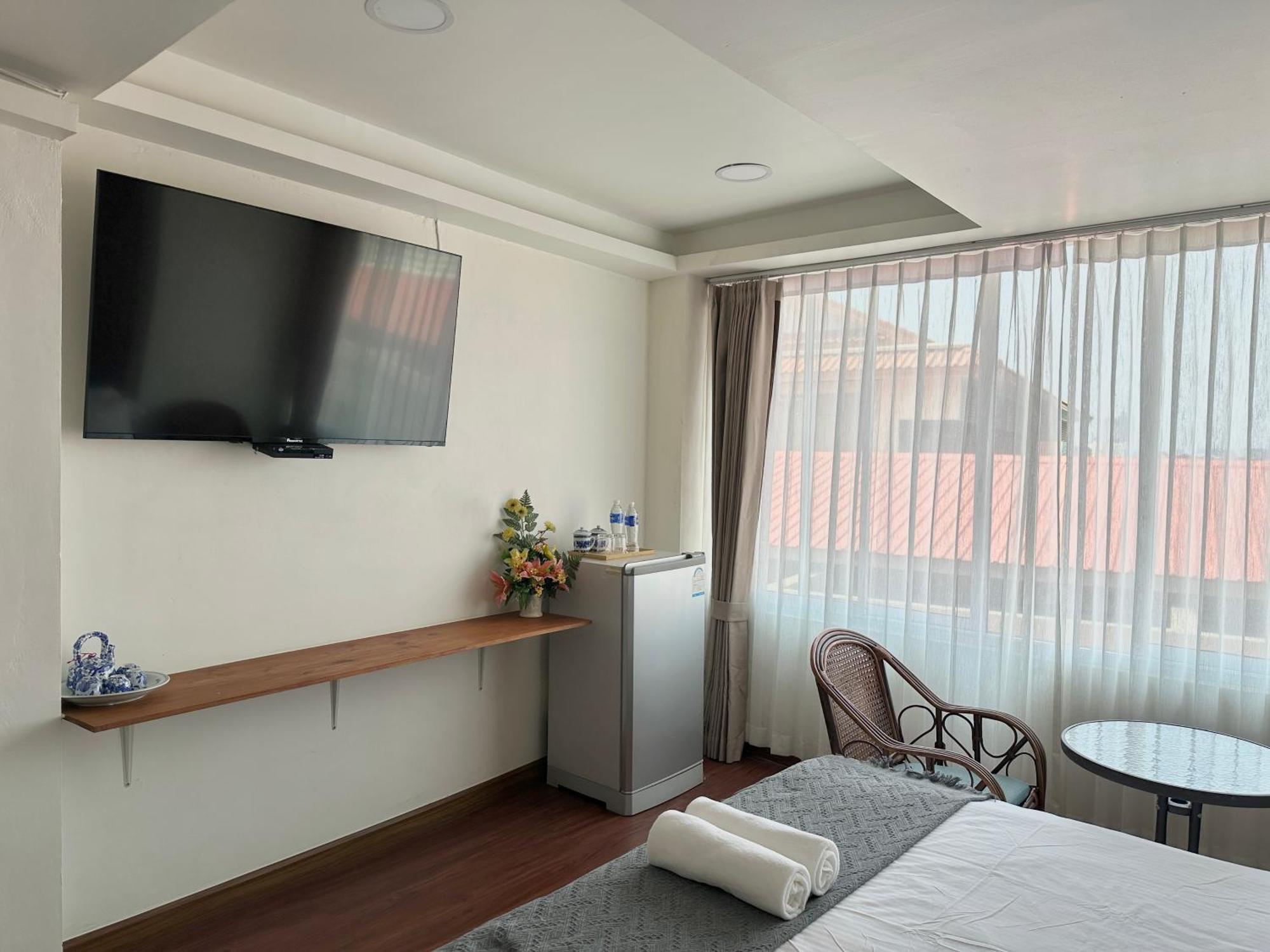 OYO 432 Longzhu Guesthouse Bangkok Ngoại thất bức ảnh