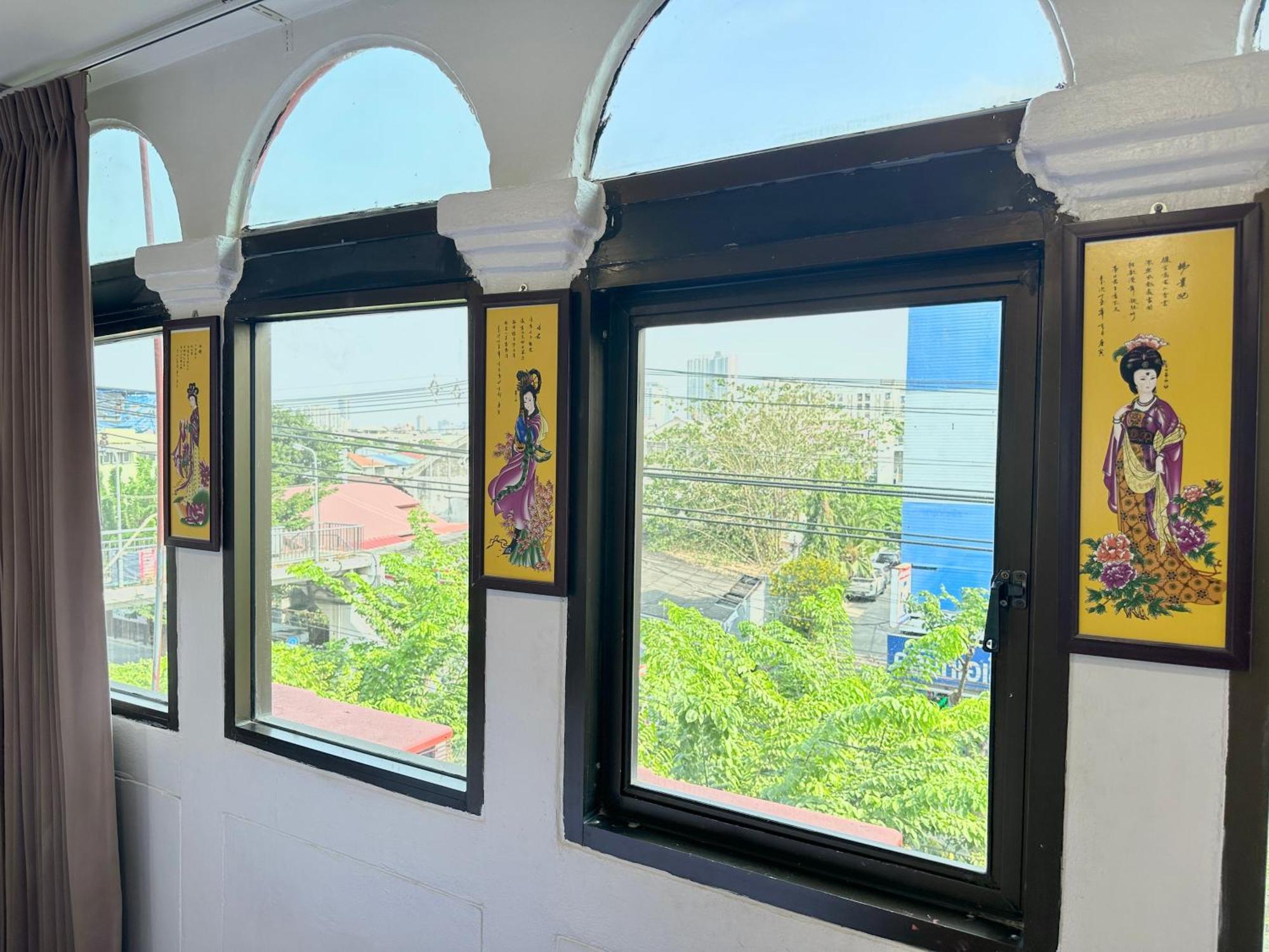 OYO 432 Longzhu Guesthouse Bangkok Ngoại thất bức ảnh